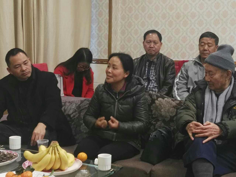 听取汇报